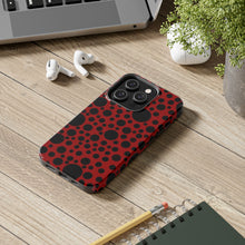 画像をギャラリービューアに読み込む, ‘Red with Black dots’ Phone Cases