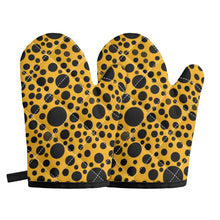 Load image into Gallery viewer, ‘Yellow with Black dots’ Oven glove(two pieces)