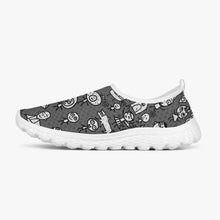 Load image into Gallery viewer, Friends on the earth-Women's Slip-On