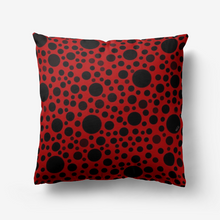 画像をギャラリービューアに読み込む, Red with black dots-Throw Pillow