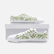 Load image into Gallery viewer, Spring Daisy in Green -Low Top Canvas Shoes