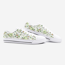 Load image into Gallery viewer, Spring Daisy in Green -Low Top Canvas Shoes