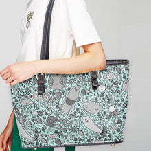 Load image into Gallery viewer, 586. Large- Leather Tote Bag Dream in turquoise
