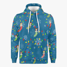 画像をギャラリービューアに読み込む, Holiday Bear in Snow - Unisex Trending Hoodie
