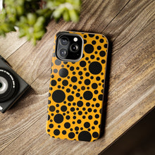 画像をギャラリービューアに読み込む, Yellow with black dots - Phone Cases
