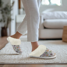 Load image into Gallery viewer, Cotton slippers with fur edges
