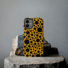 画像をギャラリービューアに読み込む, Yellow with black dots - Phone Cases
