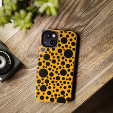 画像をギャラリービューアに読み込む, Yellow with black dots - Phone Cases
