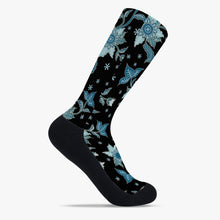 Load image into Gallery viewer, Blue flowers - Socks
