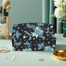 画像をギャラリービューアに読み込む, Blue Flower -Large Travel Pouch
