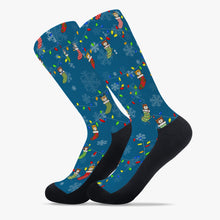 画像をギャラリービューアに読み込む, Holiday Bear with snow - Socks
