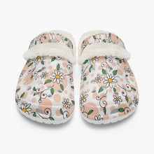 画像をギャラリービューアに読み込む, Daisy-Lined  Clogs
