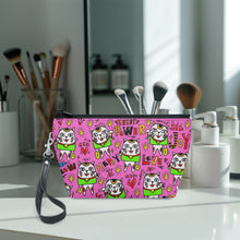 Load image into Gallery viewer, Manekineko-Zipper Sling Bag
