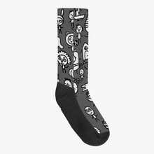 Load image into Gallery viewer, Friends on the Earth - Socks
