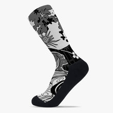 Load image into Gallery viewer, Kacho Fugetu - Socks
