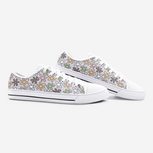 Load image into Gallery viewer, Happie in Lilac - Low Top Canvas Shoes
