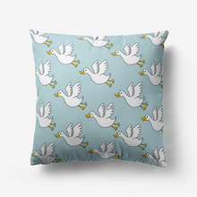 画像をギャラリービューアに読み込む, Ducks-Throw Pillow
