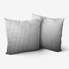 画像をギャラリービューアに読み込む, White with black dots-Throw Pillow
