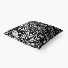 画像をギャラリービューアに読み込む, Everything is Perfect black-Throw Pillow
