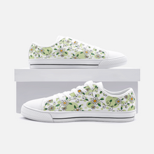 Load image into Gallery viewer, Spring Daisy in Green -Low Top Canvas Shoes
