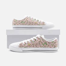 Load image into Gallery viewer, Beans in Pink -Low Top Canvas Shoes
